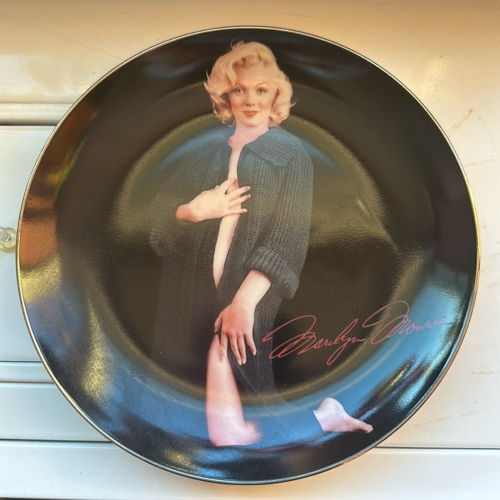 Vintage Bradford Exchange Marilyn Monroe Body and Soul collector plate
